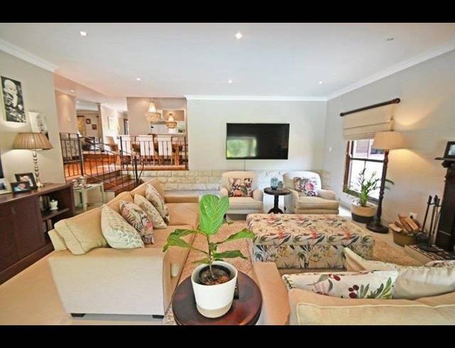 4 BEDROOM FREESTANDING TO LET IN DAWNCLIFFE
